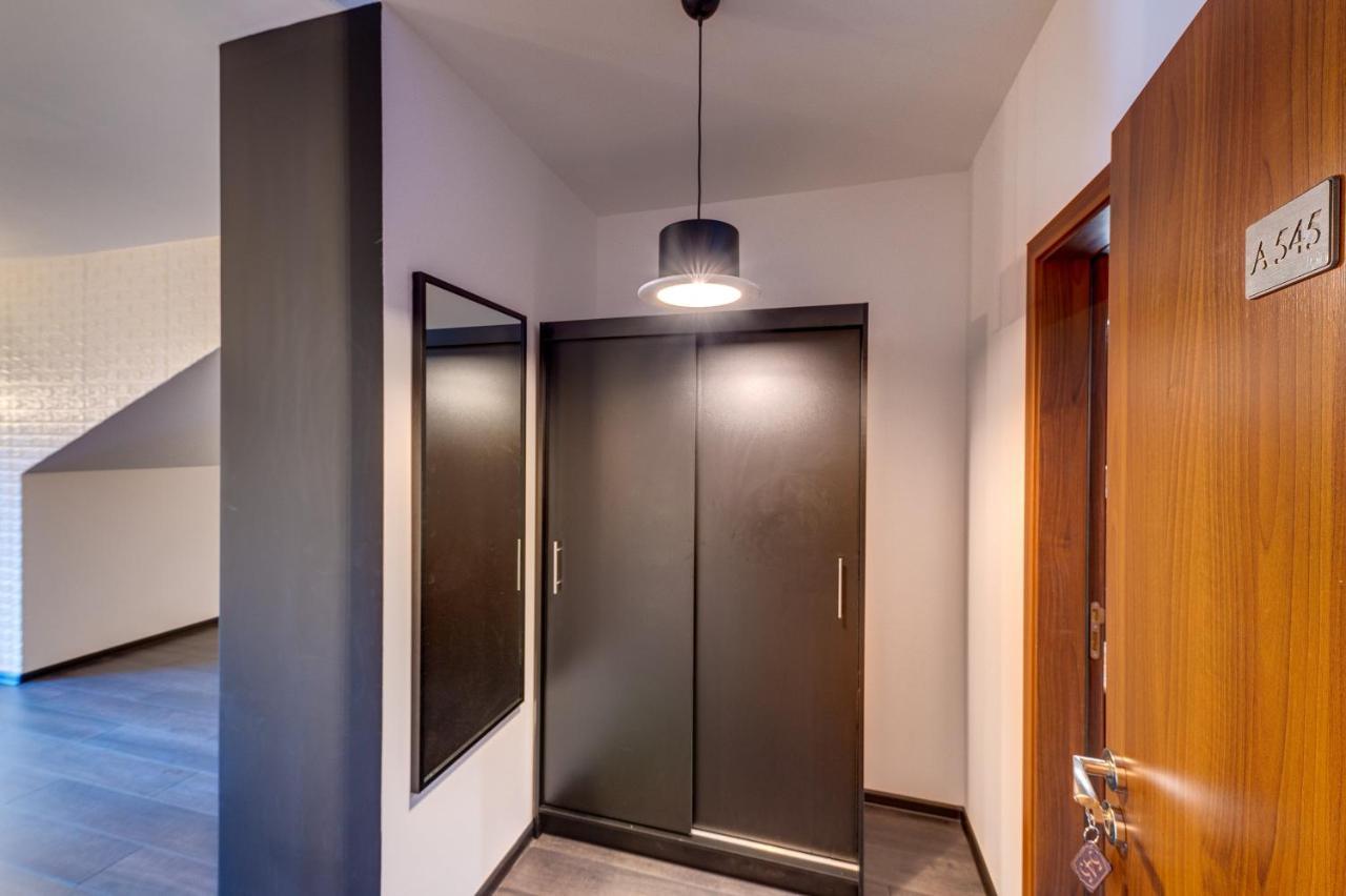 סמוליאן Black Box Studio מראה חיצוני תמונה